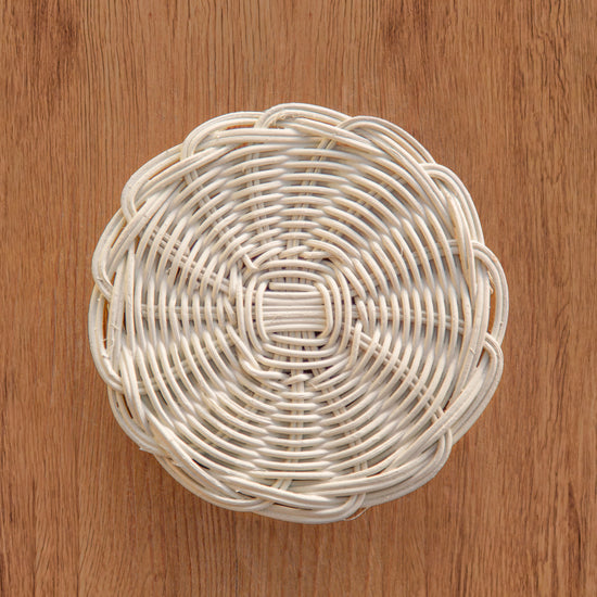 cottage round wicker coaster