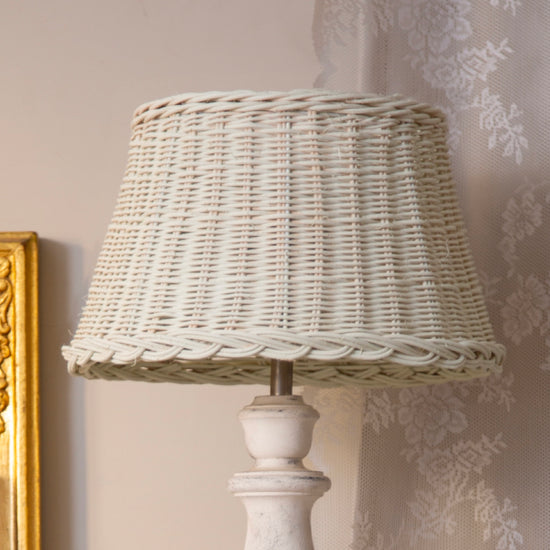 wicker shade side lamp