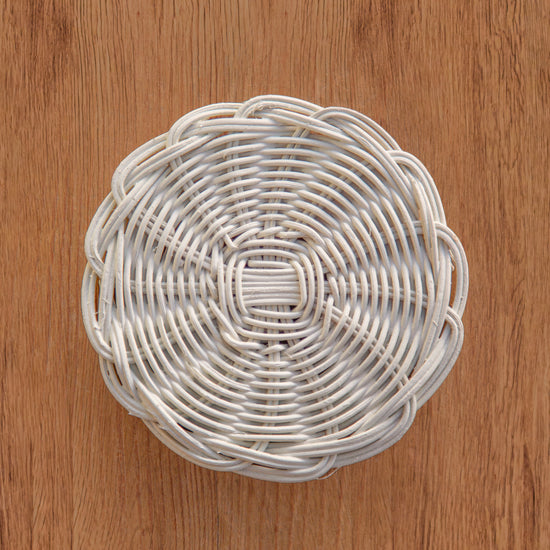 cottage round wicker coaster